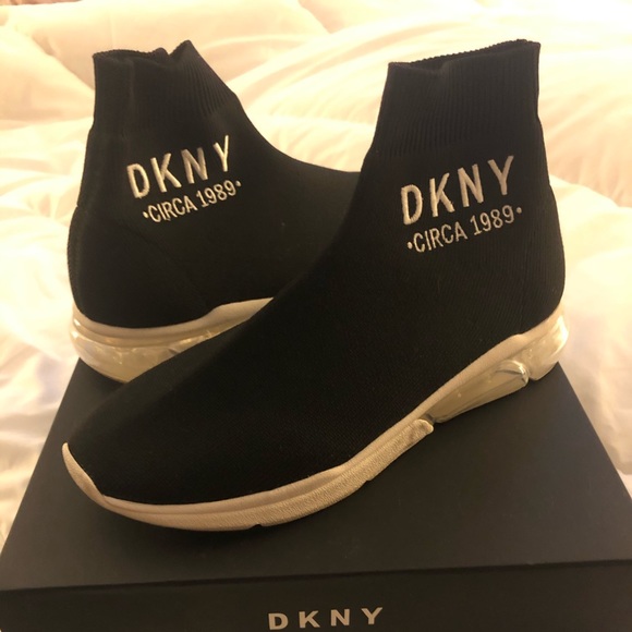 DKNY Shoe Socks - Picture 2 of 4